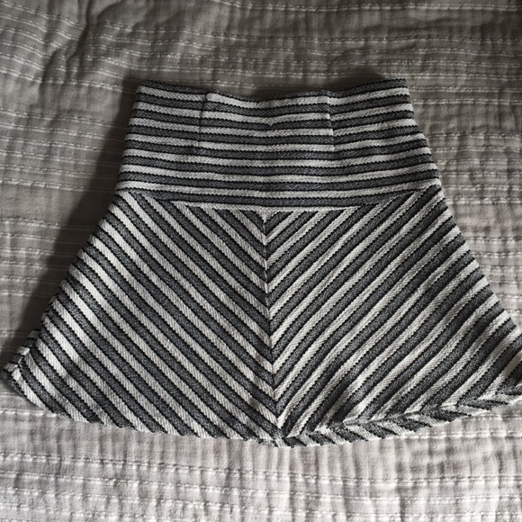 Loft skirt size XXSP - Picture 4 of 4